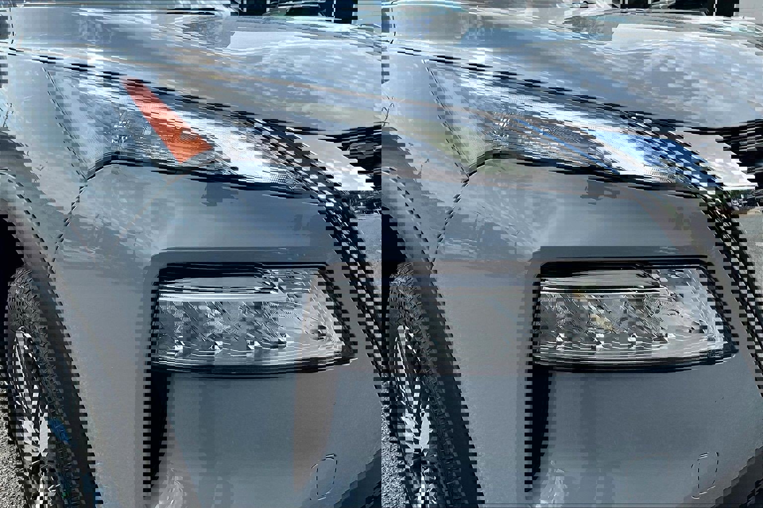 Used 2023 Nissan Rogue SL AWD/4WD image 31