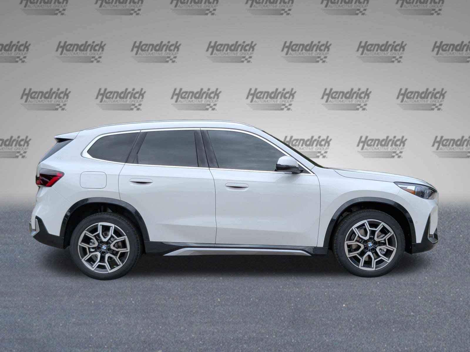 Used 2027 BMW X1 xDrive28i w/ Technology Package AWD/4WD image 6