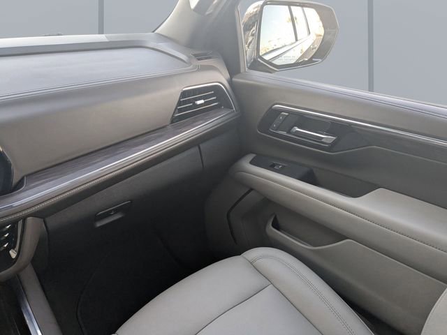 Used 2025 Chevrolet Tahoe LT image 19