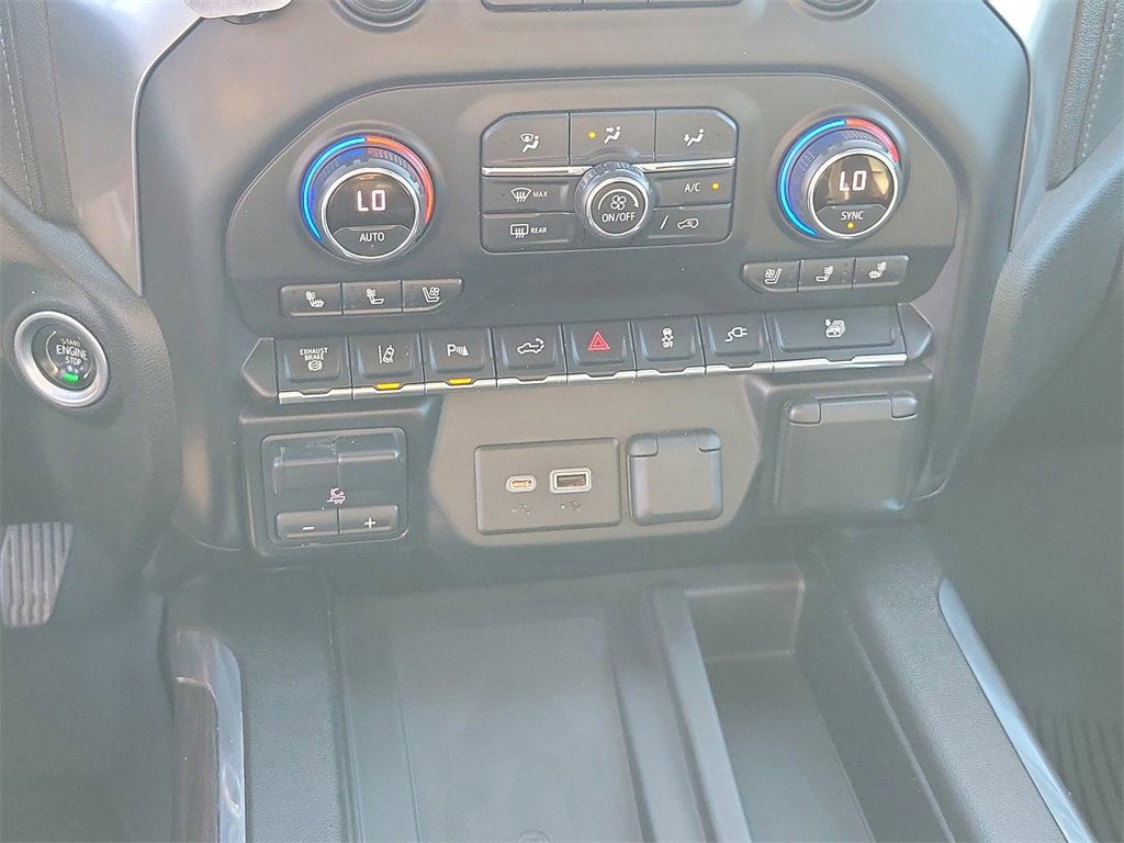 Used 2020 Chevrolet Silverado 3500 LTZ w/ LTZ Premium Package image 31