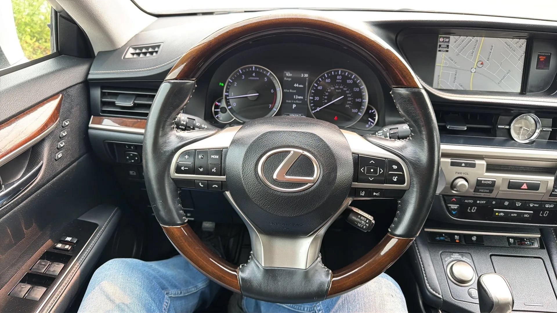 Used 2018 Lexus ES 350 w/ Navigation System Package FWD image 9