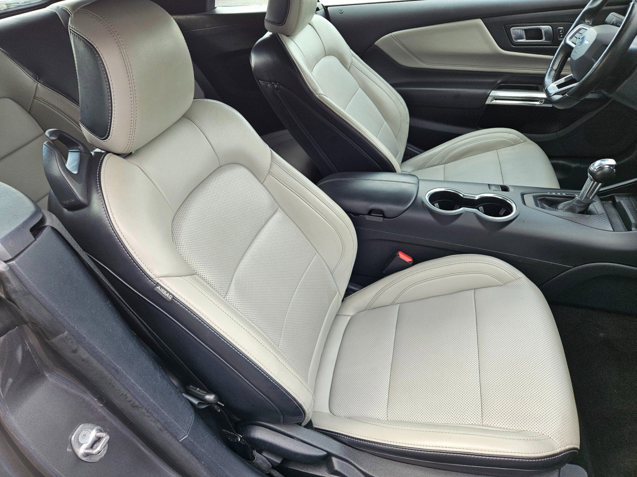 Used 2024 Ford Mustang Premium image 12