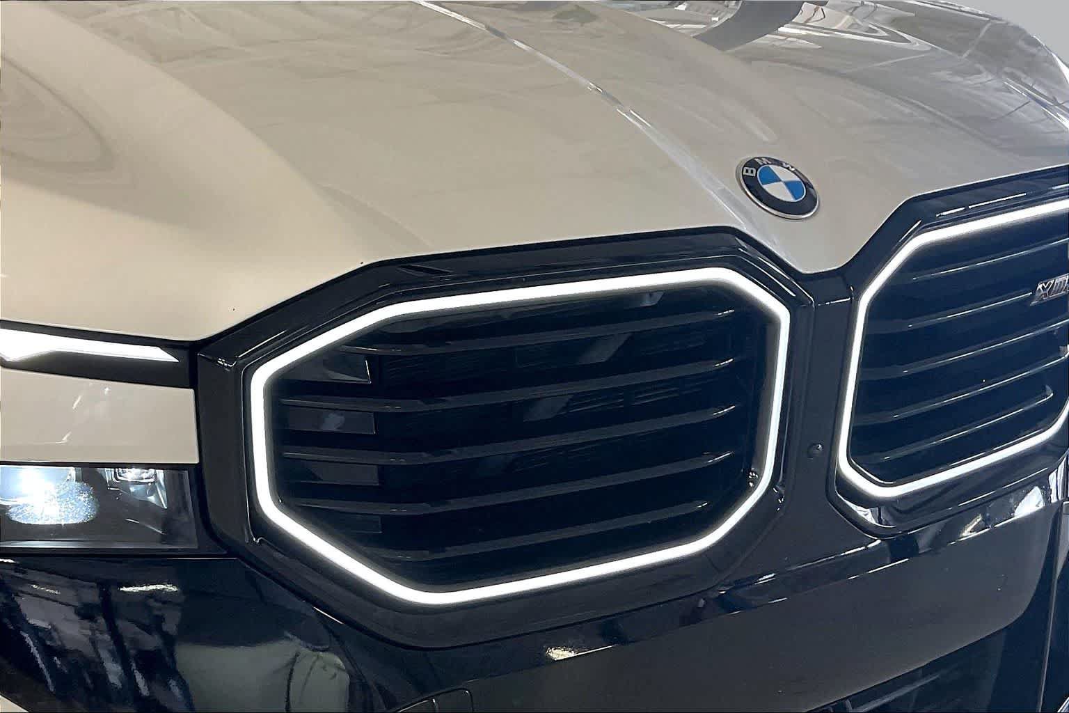 Certified 2024 BMW XM AWD/4WD image 29