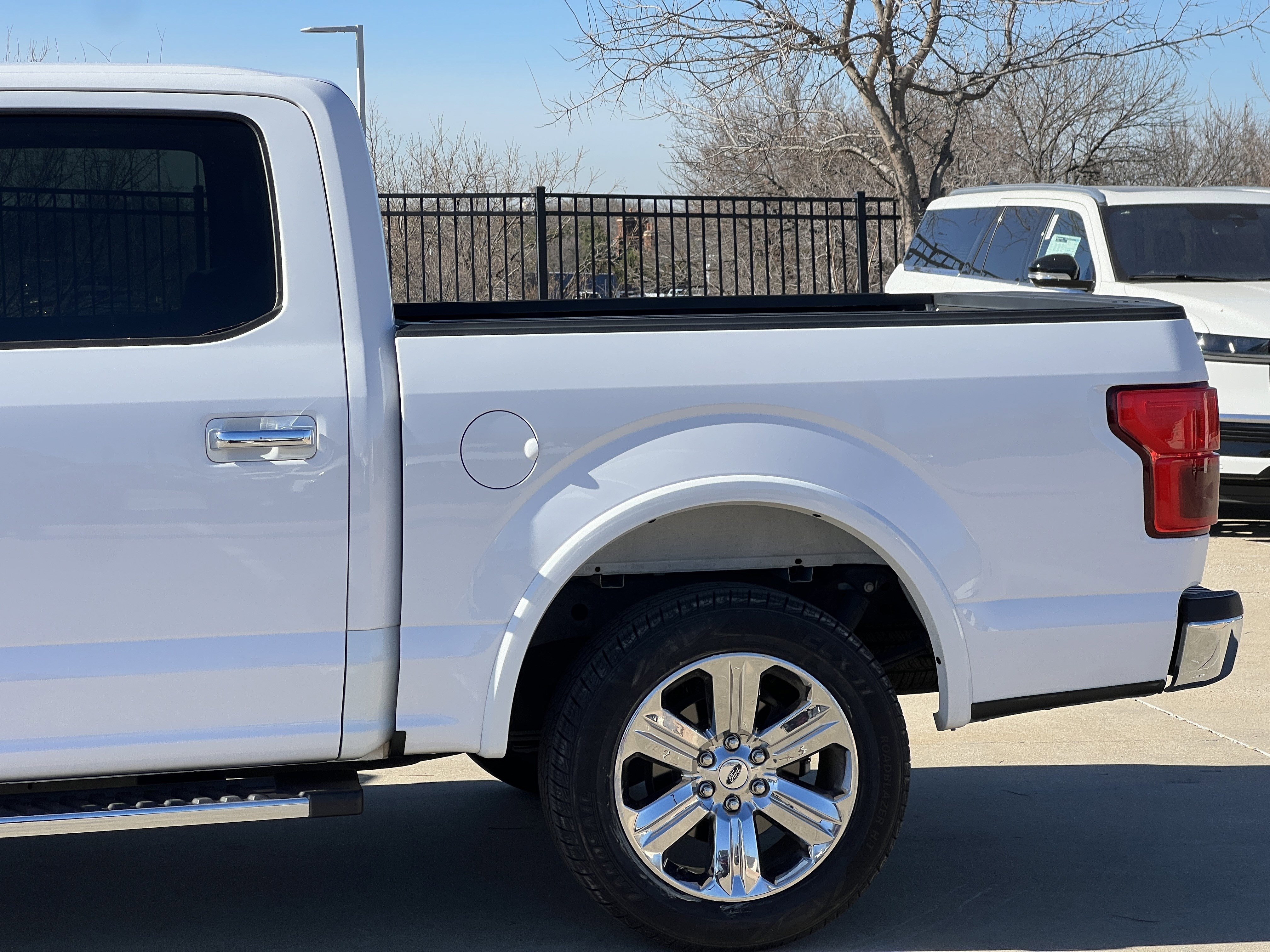 Used 2019 Ford F150 Lariat image 21