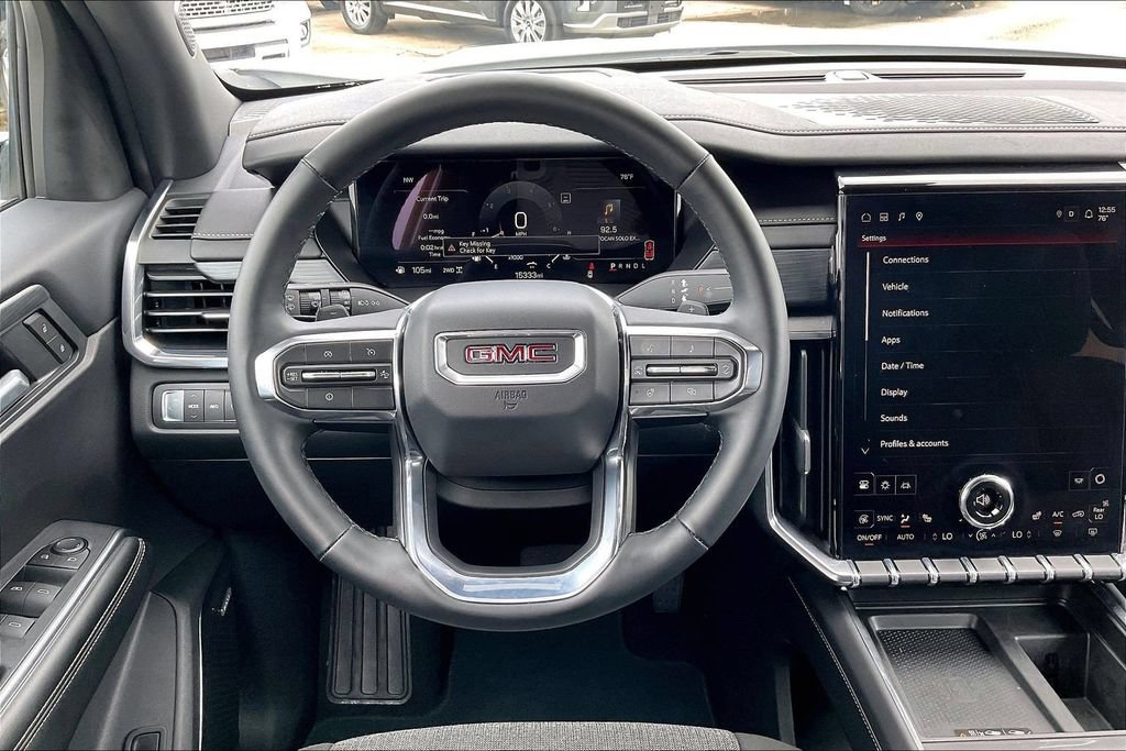 Used 2025 GMC Acadia Elevation AWD/4WD image 8