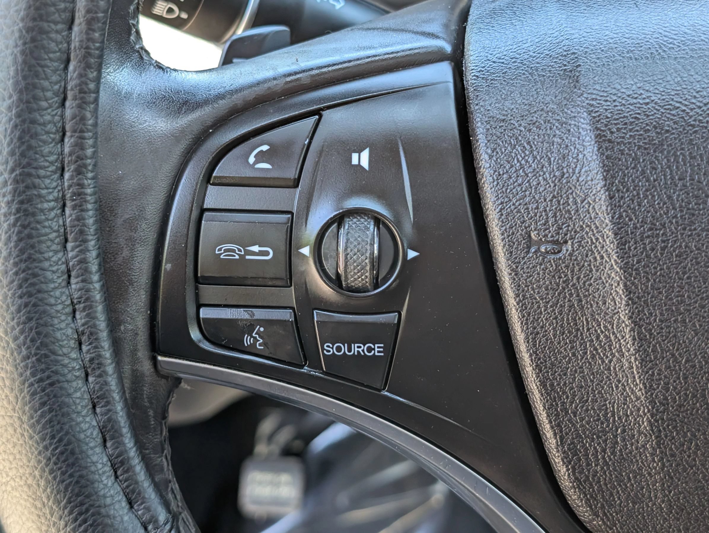 Used 2014 Acura MDX FWD image 22