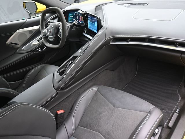 Used 2025 Chevrolet Corvette Stingray Premium Conv w/ Z51 Performance Package image 21