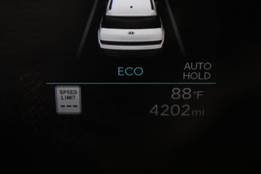 Certified 2026 Hyundai Santa Fe SEL FWD image 28
