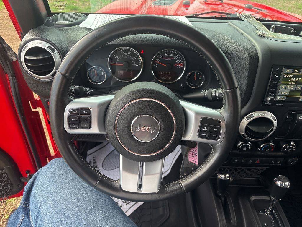 Used 2016 Jeep Wrangler Rubicon image 15