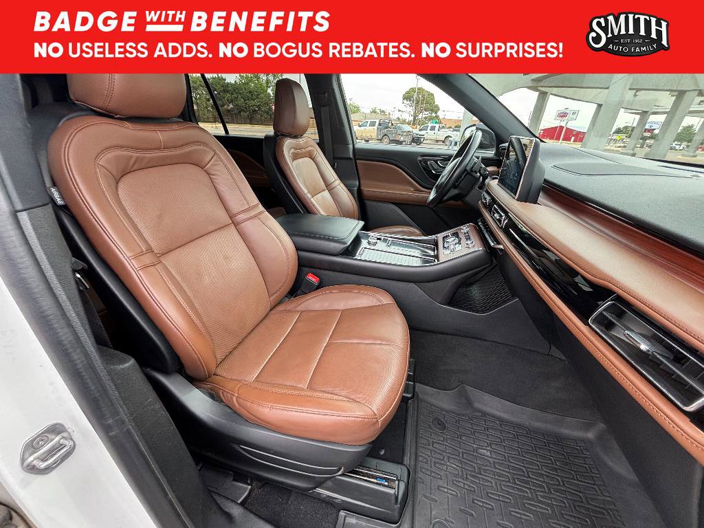Used 2023 Lincoln Aviator Reserve w/ Equipment Group 201A RWD image 16