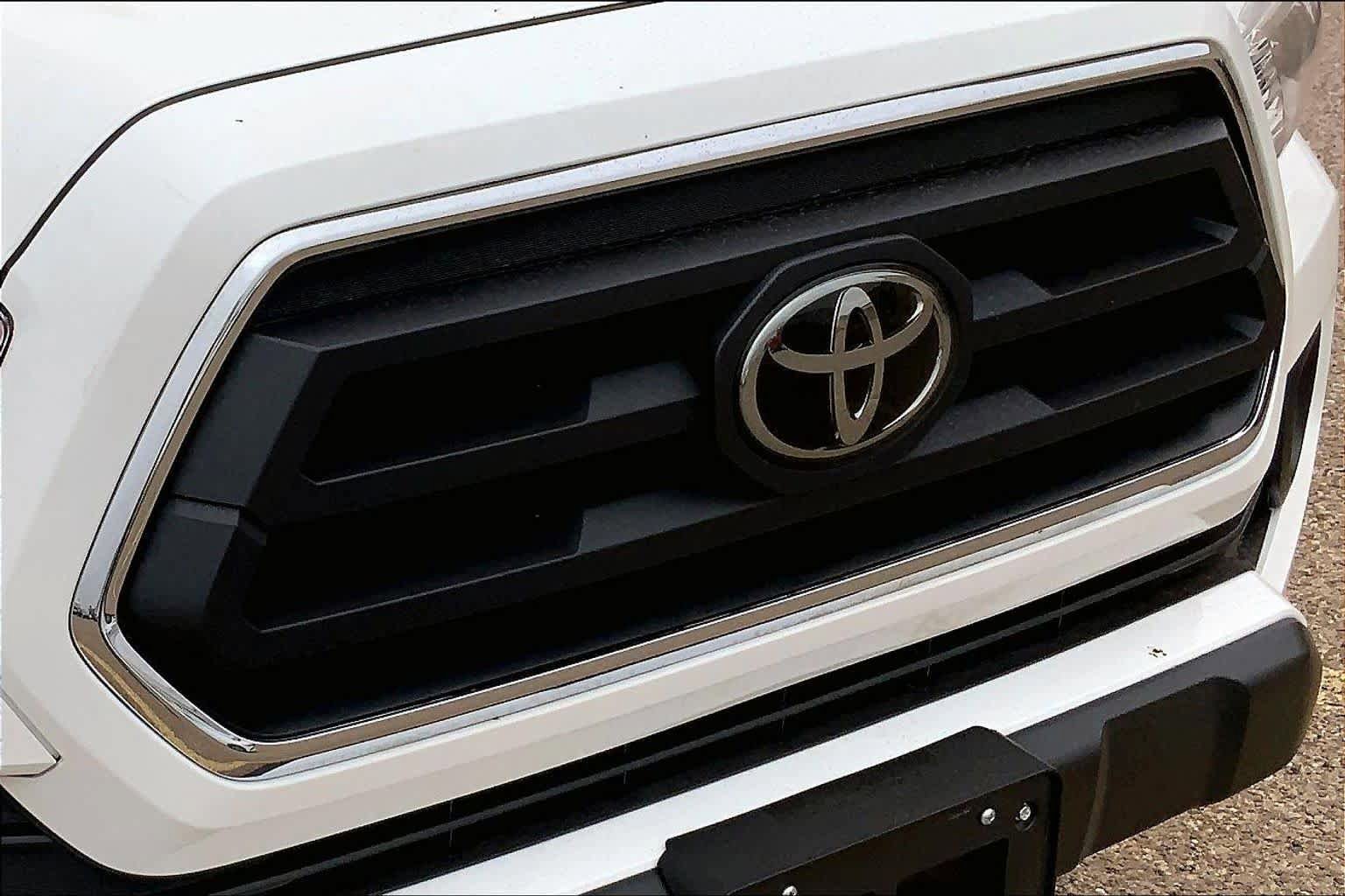 Used 2023 Toyota Tacoma SR5 image 30