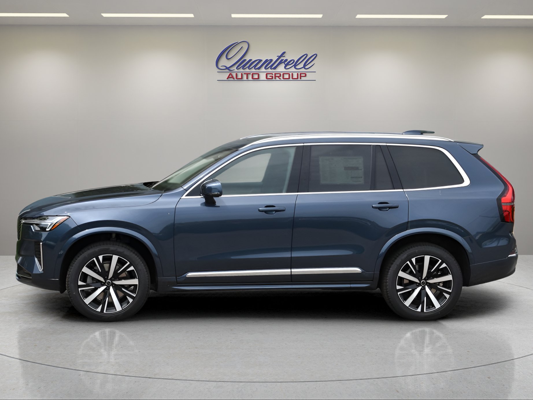 Used 2026 Volvo XC90 B5 Core w/ Protection Package Premier AWD/4WD image 7