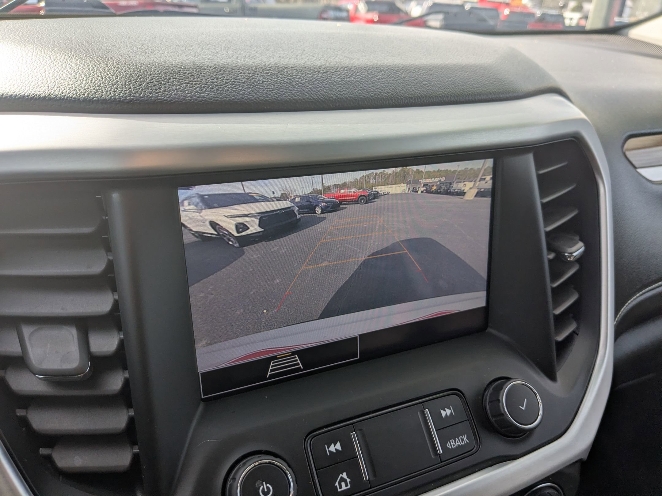 Used 2021 GMC Acadia SLE w/ Elevation Edition image 16