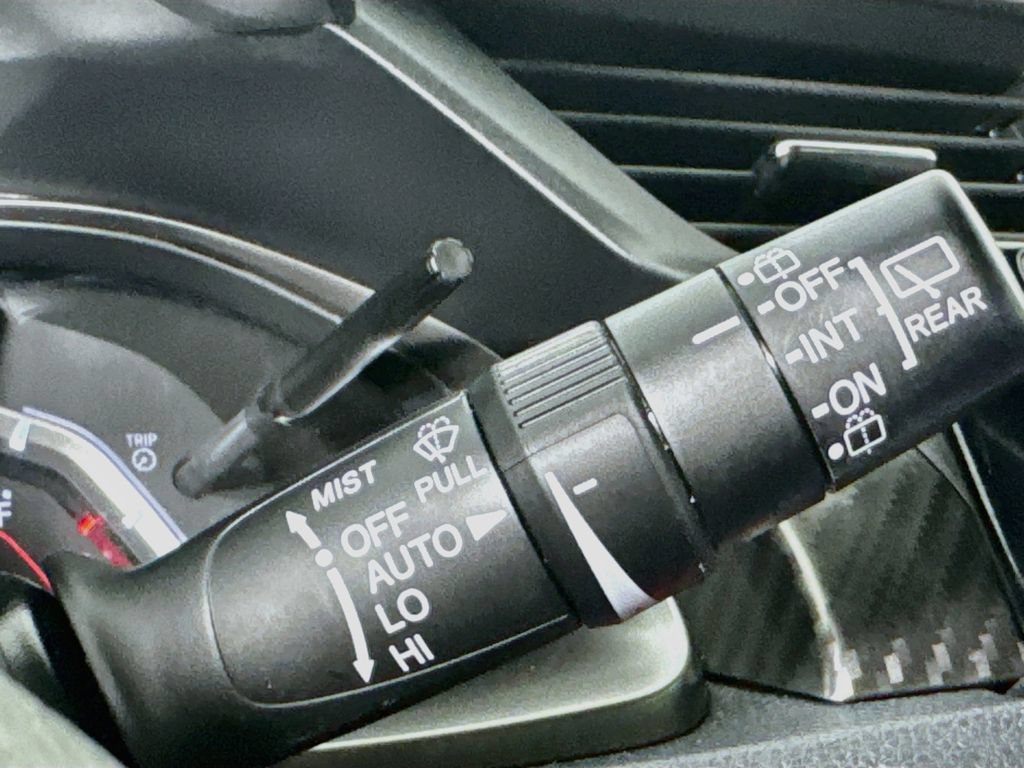 Used 2019 Honda Civic Sport Touring image 14