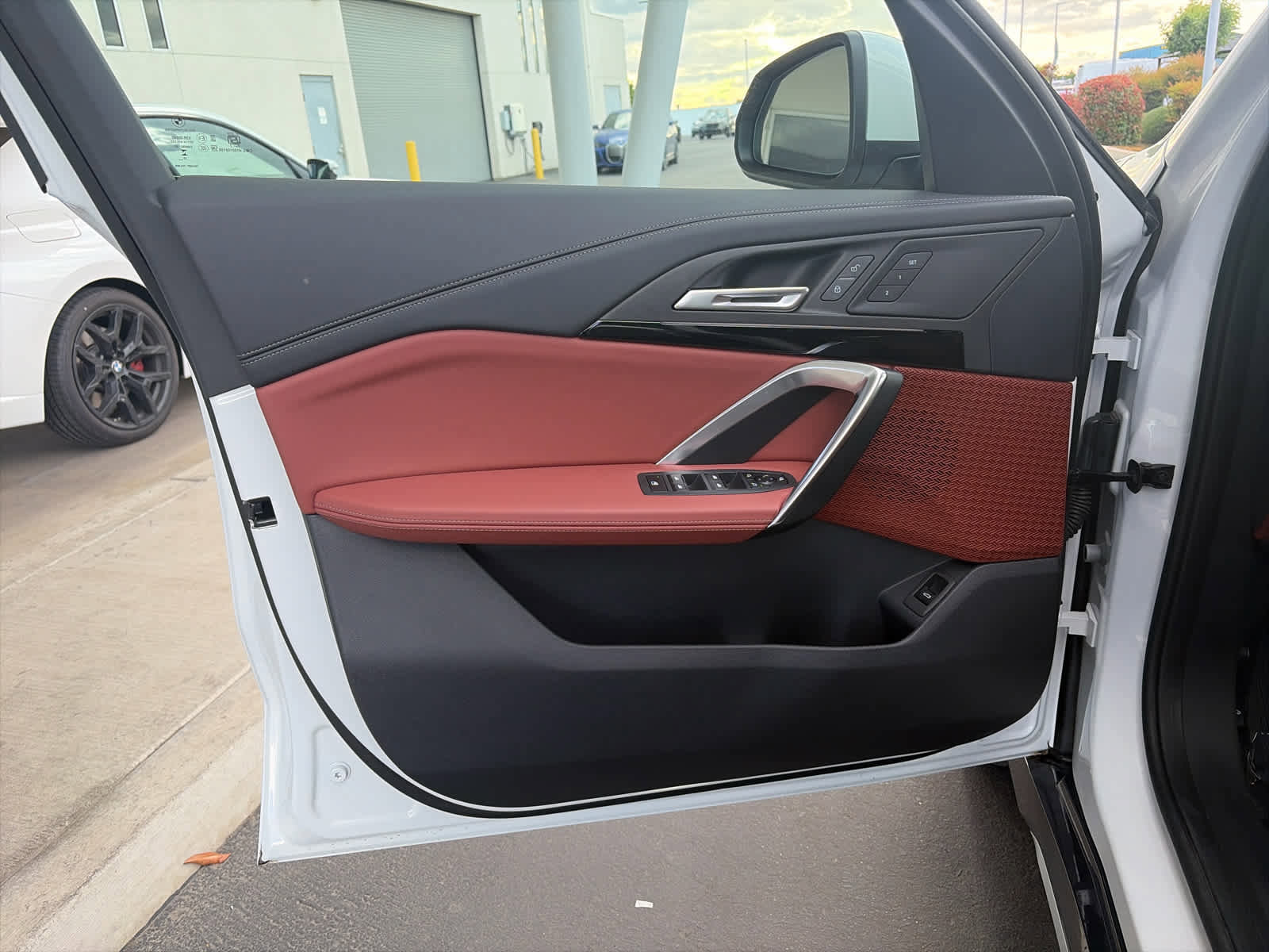 New 2026 BMW X1 xDrive28i w/ Technology Package AWD/4WD image 8
