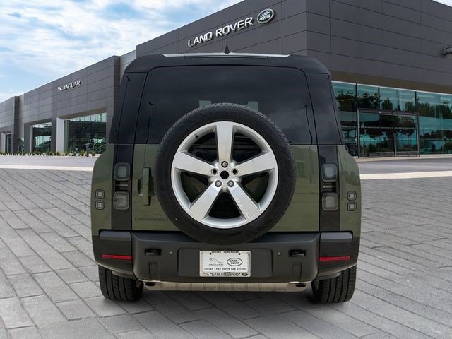 Certified 2026 Land Rover Defender 130 X-Dynamic SE AWD/4WD image 4