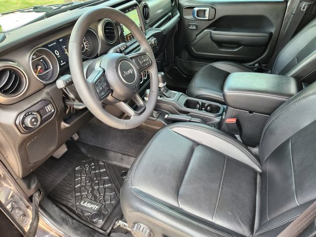 Used 2023 Jeep Gladiator Sport AWD/4WD image 15