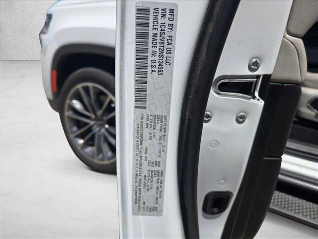 Used 2022 Jeep Wagoneer Series II w/ Premium Group I AWD/4WD image 19