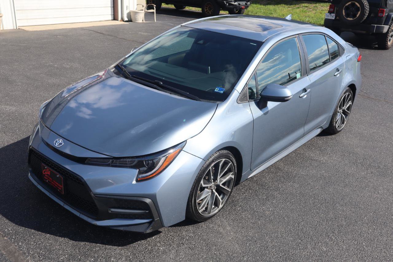 Used 2020 Toyota Corolla SE w/ SE Premium Package FWD image 12