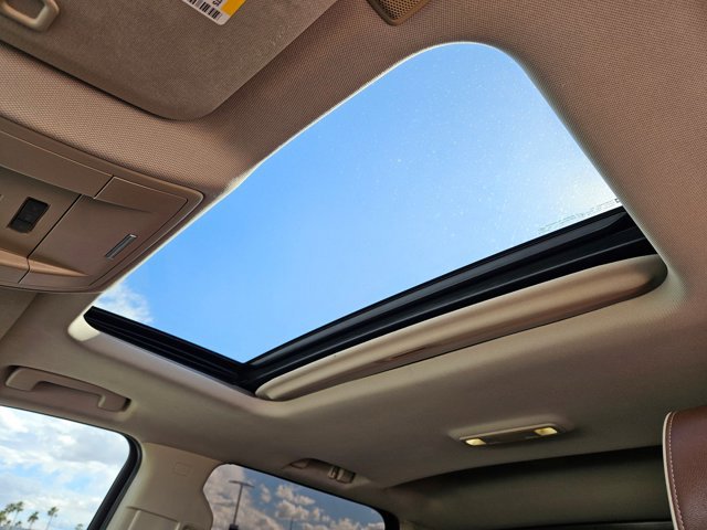 Used 2015 Chevrolet Silverado 1500 High Country w/ High Country Premium Package image 20