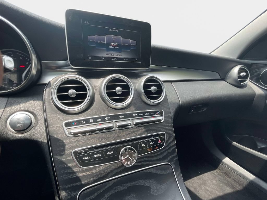 Used 2016 Mercedes-Benz C 300 4MATIC Sedan image 32