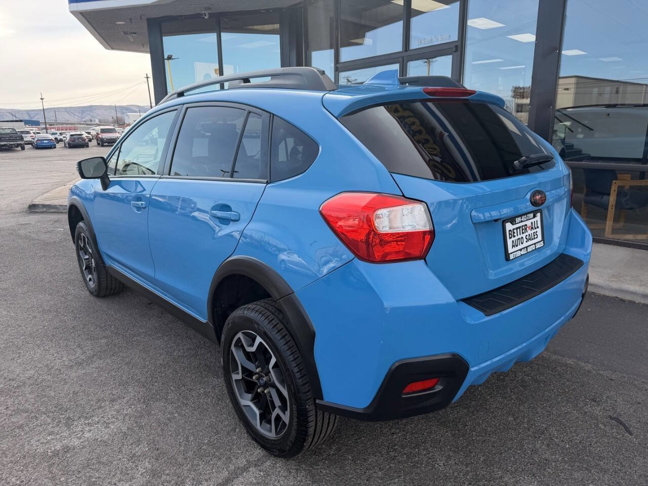 Used 2017 Subaru Crosstrek 2.0i Limited w/ Popular Package #2 image 3