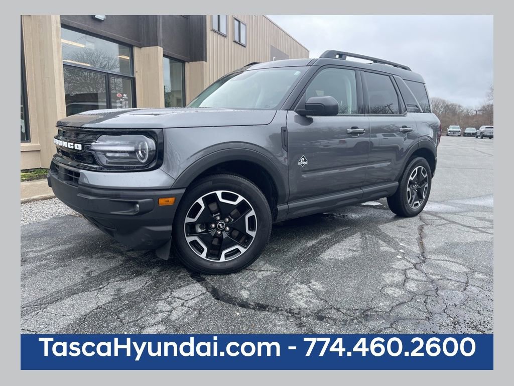 Used 2023 Ford Bronco Sport Outer Banks w/ Tech Package image 1