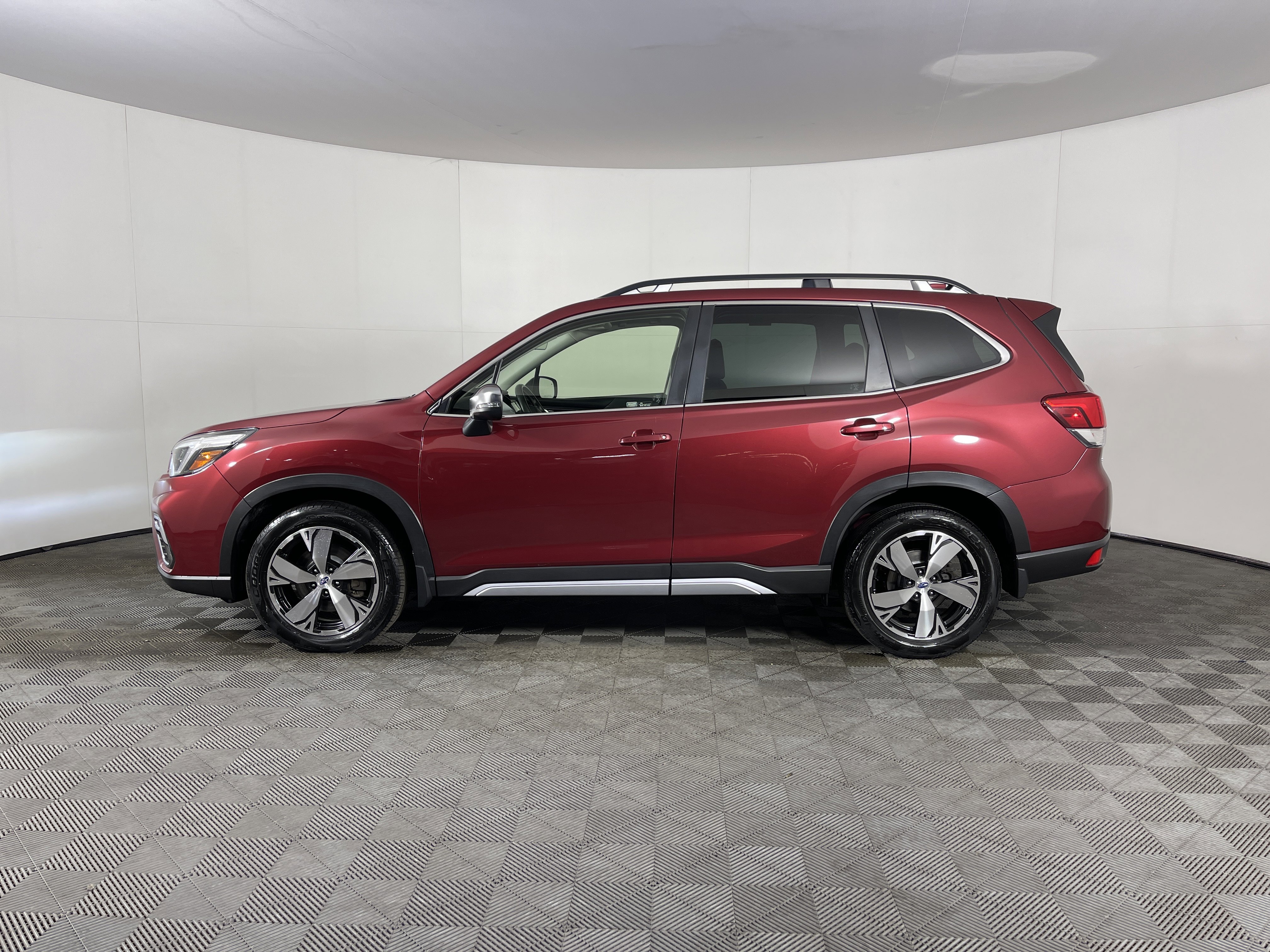 Used 2021 Subaru Forester Touring image 3