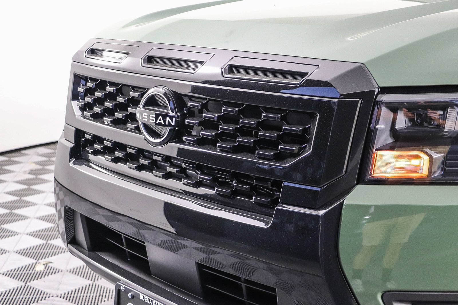 New 2027 Nissan Frontier SV w/ Tow Package RWD image 5