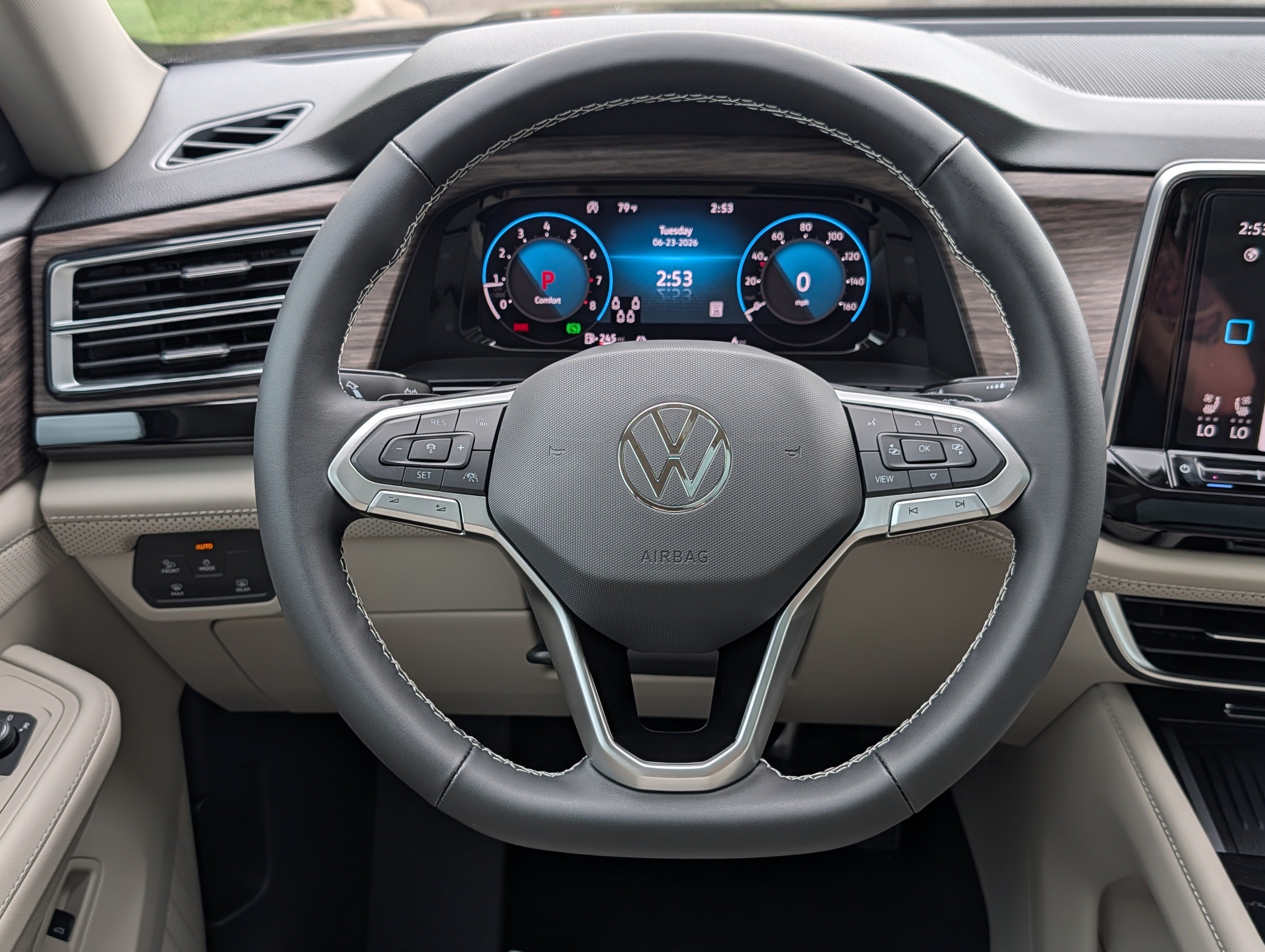 New 2026 Volkswagen Atlas SEL AWD/4WD image 11