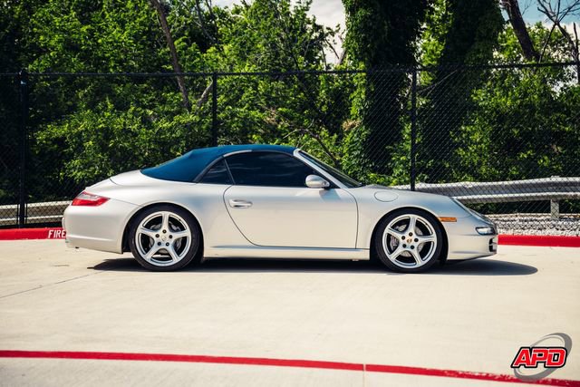 Used 2006 Porsche 911 Carrera RWD image 30