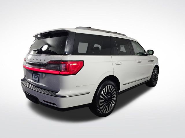 Used 2020 Lincoln Navigator Black Label w/ Cargo Convenience Package image 7