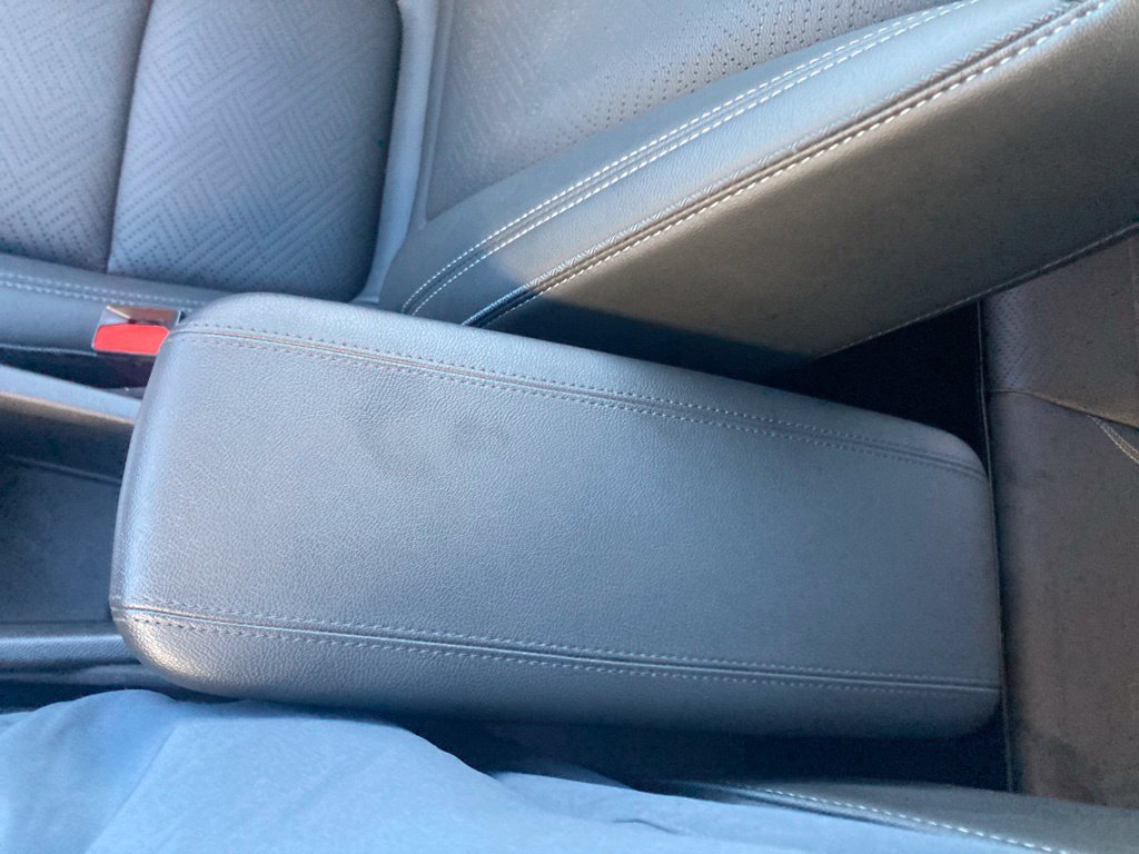 Used 2023 Buick Encore GX Essence w/ Experience Buick Package FWD image 36
