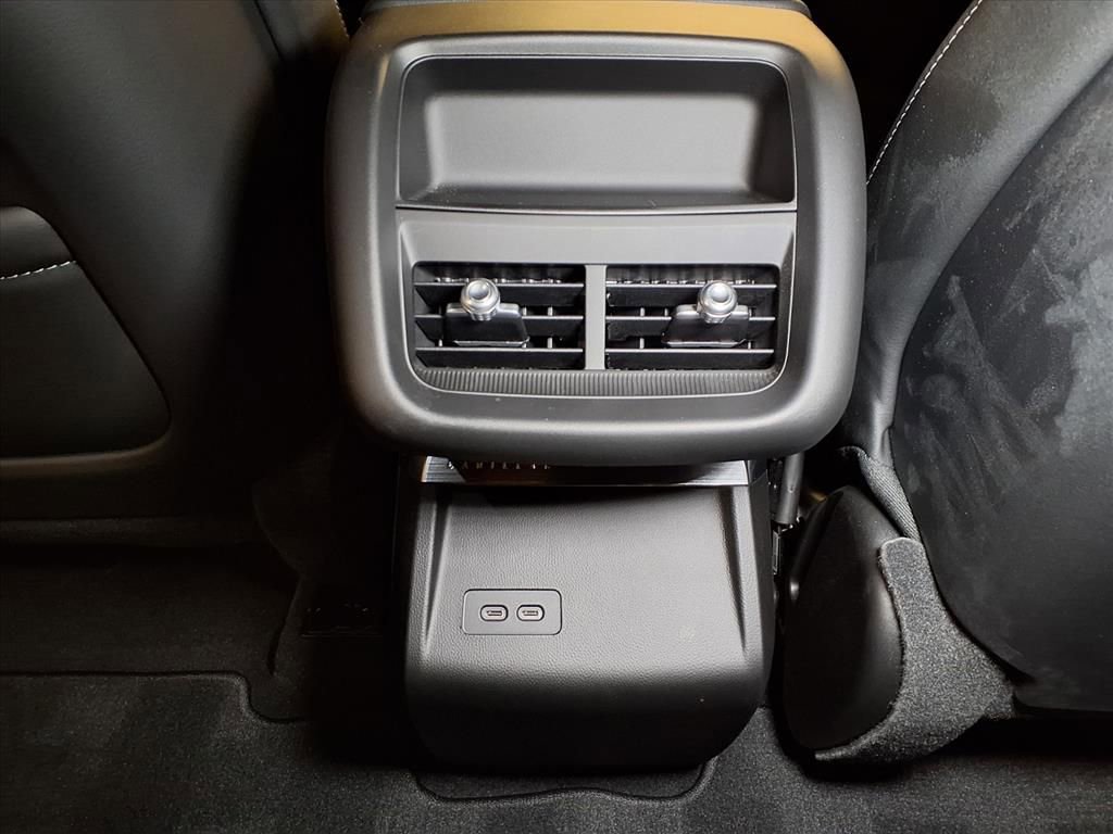 Certified 2025 Cadillac Lyriq Sport image 17