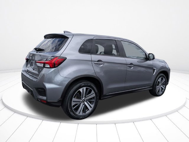 Used 2024 Mitsubishi Outlander Sport SE AWD/4WD image 3