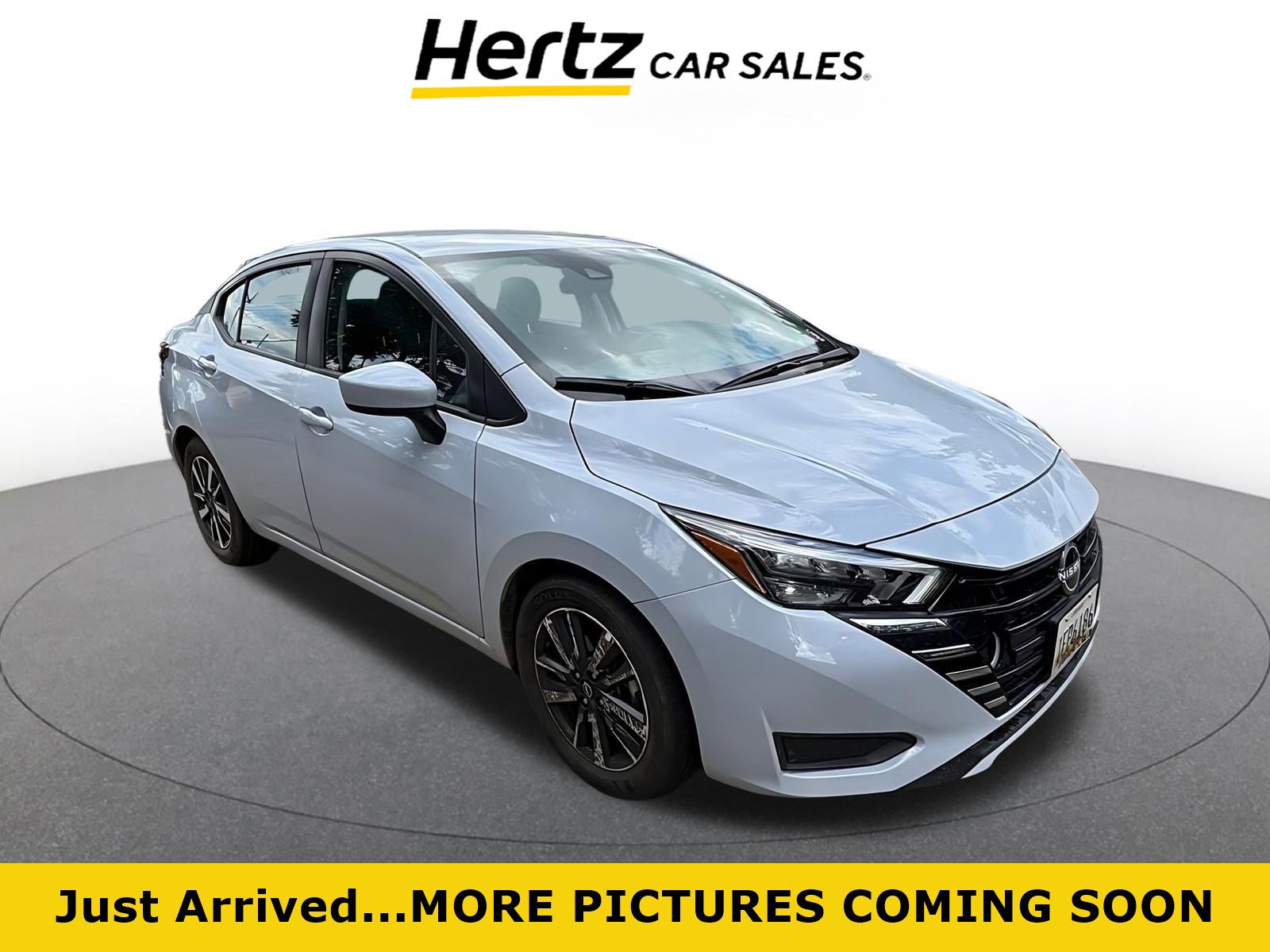 Used 2025 Nissan Versa SV FWD image 1