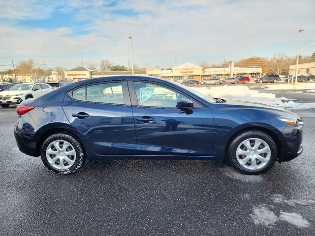 Used 2018 MAZDA MAZDA3 Sport image 23