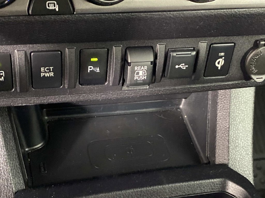 Used 2023 Toyota Tacoma Limited AWD/4WD image 21