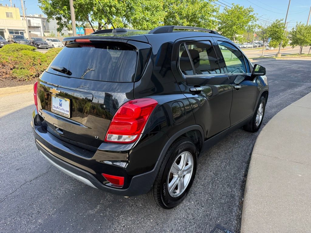 Used 2020 Chevrolet Trax LT w/ LT Convenience Package AWD/4WD image 11