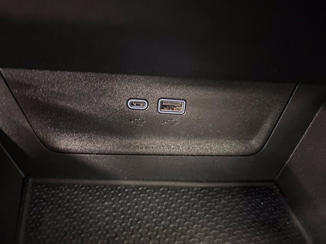 Used 2026 Chevrolet Equinox LT AWD/4WD image 24