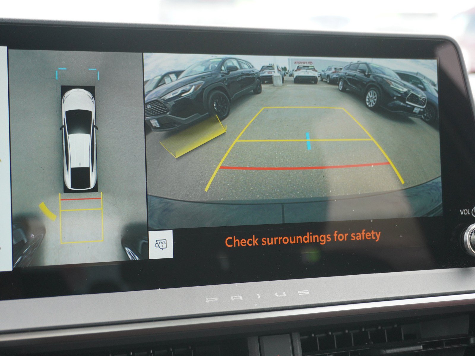 Used 2024 Toyota Prius Prime Premium w/ Advanced Technology Package FWD image 29