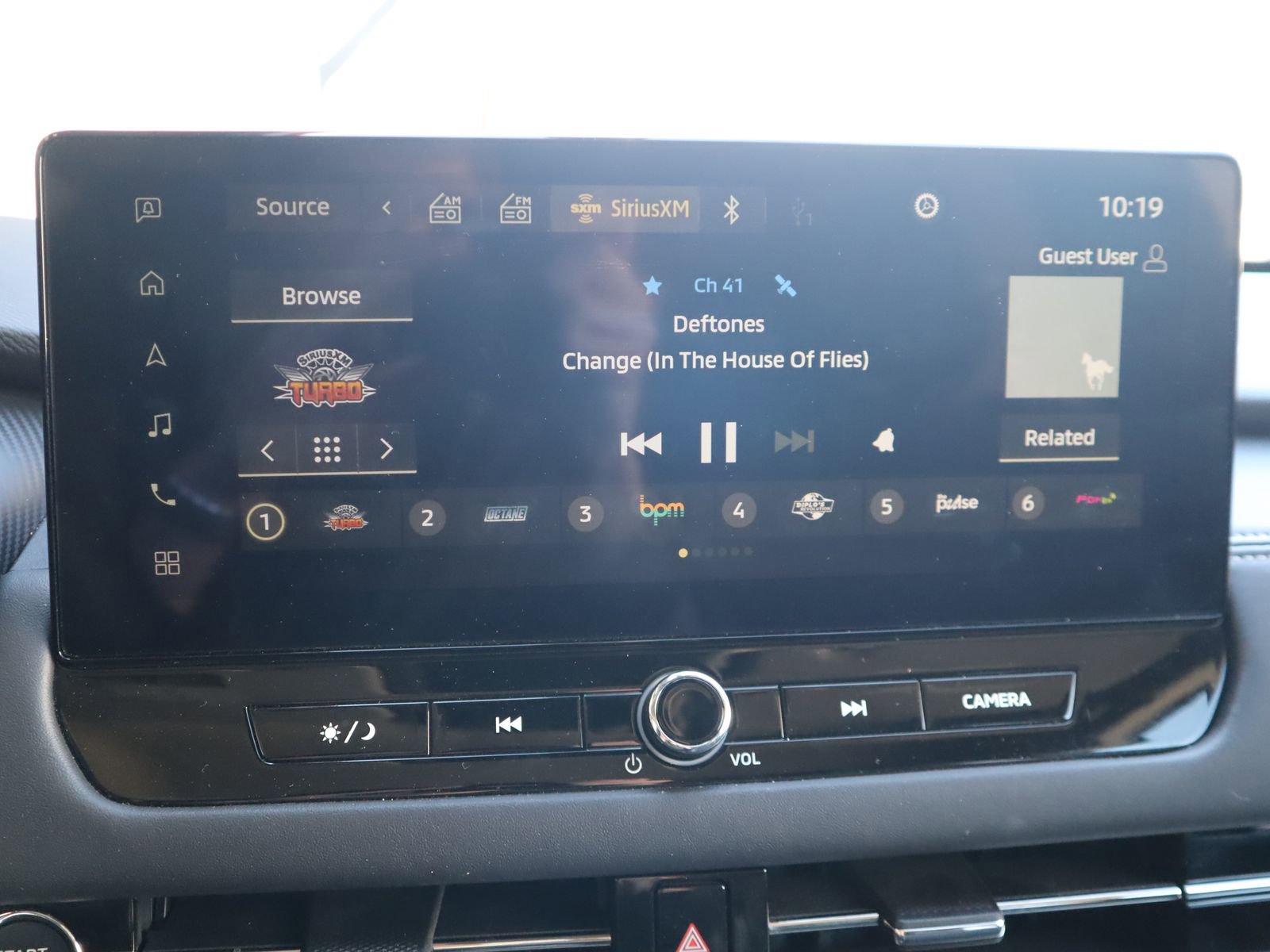 Used 2025 Mitsubishi Outlander AWD image 43