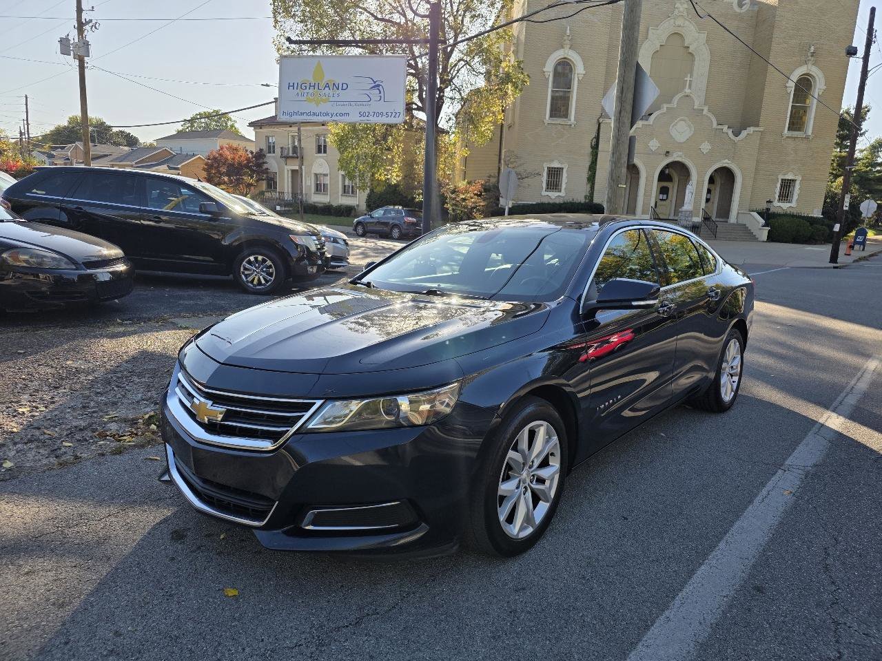 Used 2017 Chevrolet Impala LT FWD image 1
