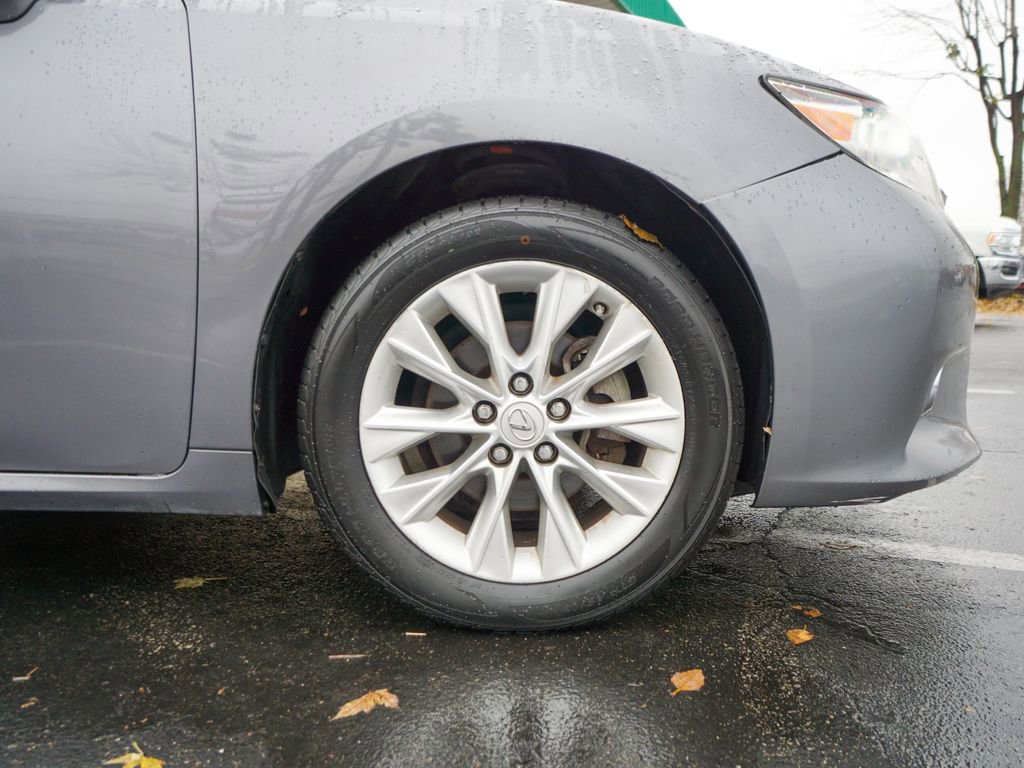 Used 2014 Lexus ES 300h w/ Luxury Package w/Bamboo Trim image 5