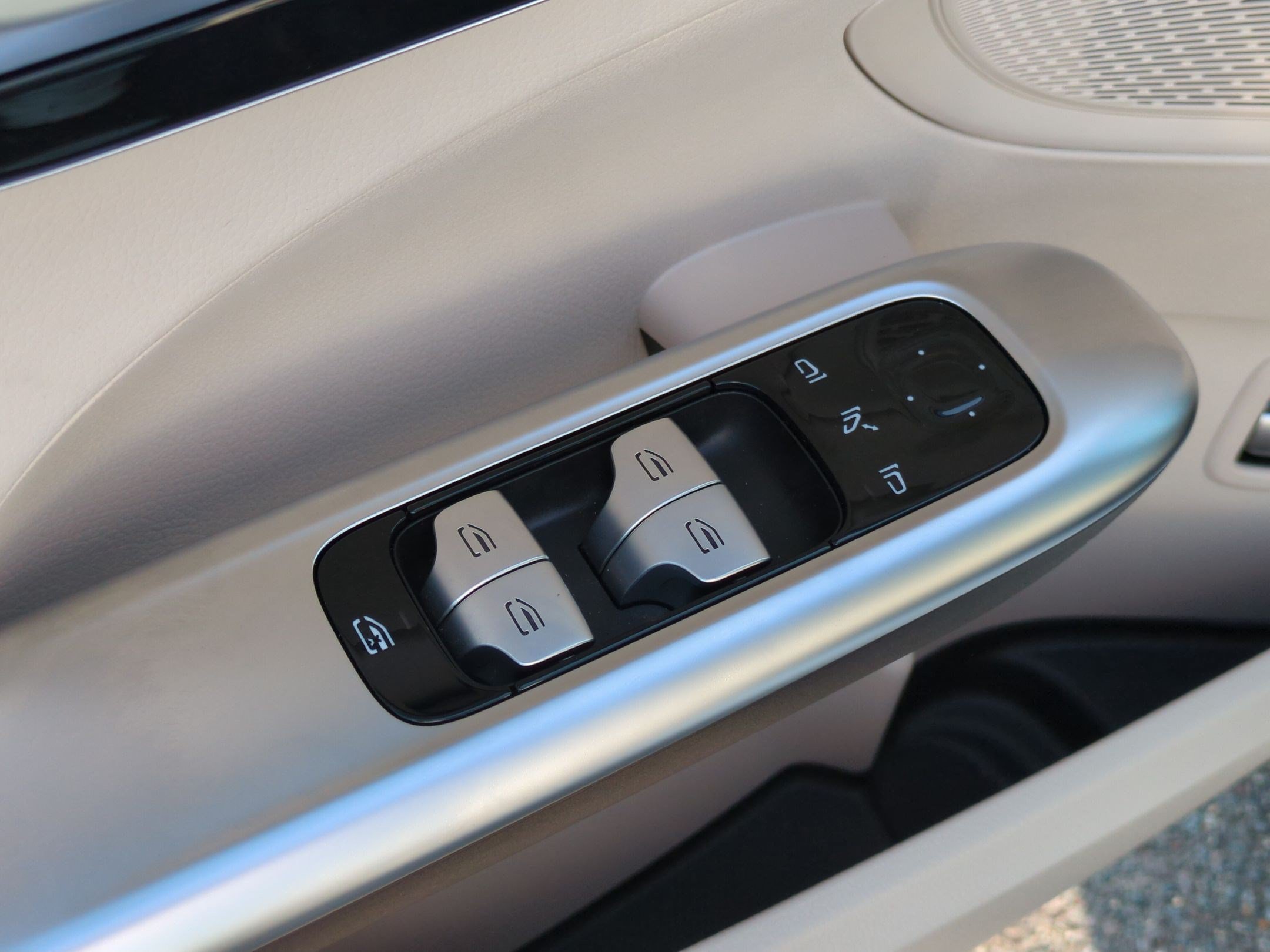 Used 2024 Mercedes-Benz C 300 4MATIC Sedan image 13
