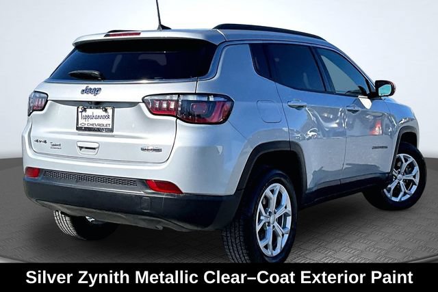 Used 2024 Jeep Compass Latitude AWD/4WD image 8