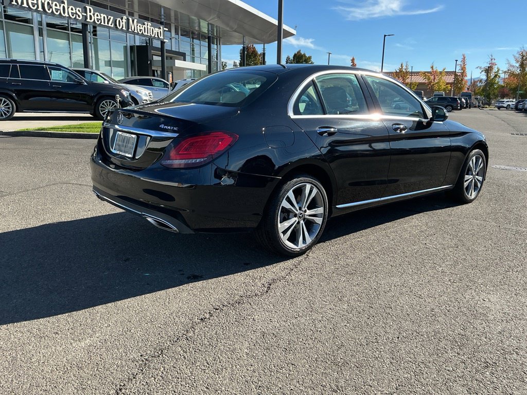 Used 2020 Mercedes-Benz C 300 4MATIC Sedan image 4