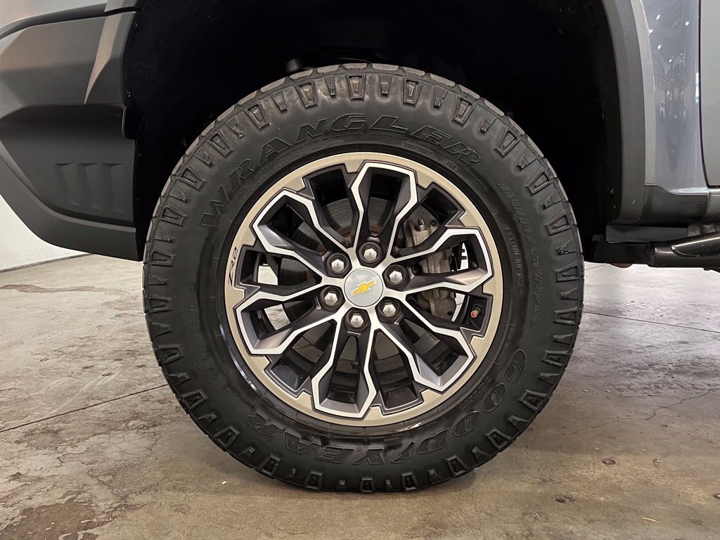 Used 2020 Chevrolet Colorado ZR2 AWD/4WD image 15