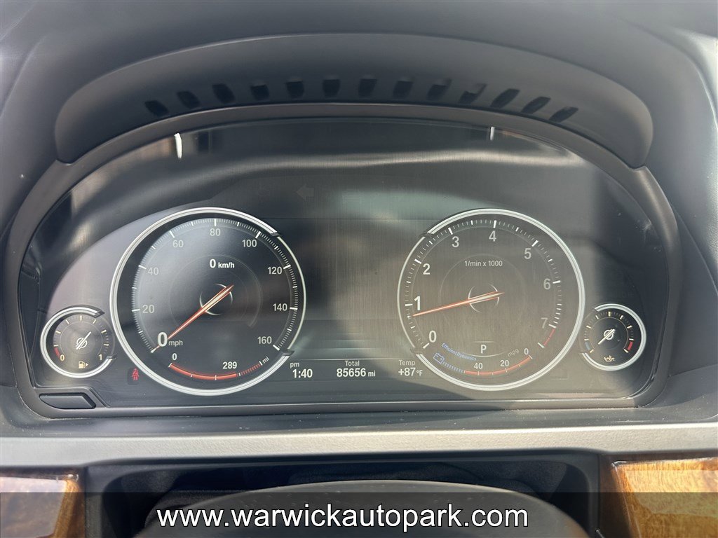 Used 2014 BMW 750Li xDrive w/ Executive Package image 4