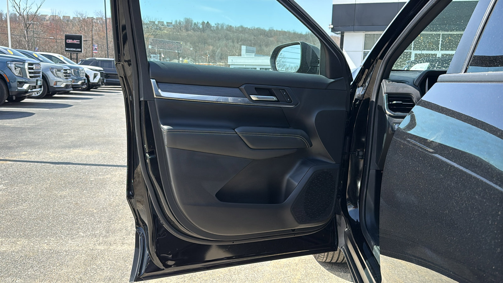 Used 2026 GMC Terrain Elevation w/ Technology Package II image 12